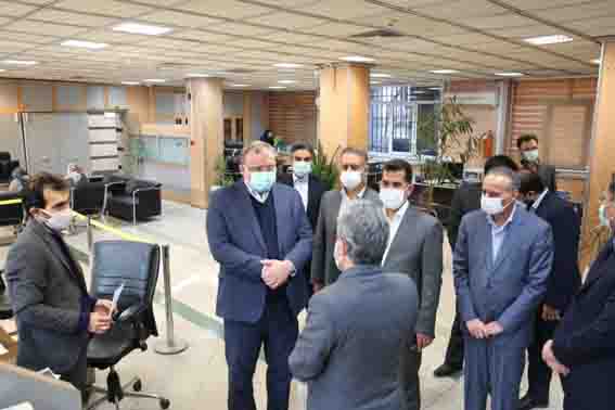 بازدید مدیران ارشد بانک ملی ایران از روند اجرای پرداخت تسهیلات بدون ضامن