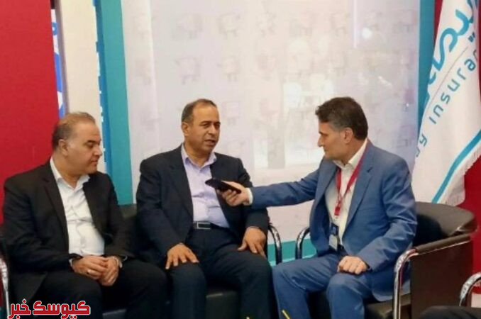 بازدید دبیرکل سندیکای بیمهگران ایران از غرفه بیمه دی در نمایشگاه صنعت مالی بازدید دبیرکل سندیکای بیمهگران ایران از غرفه بیمه دی در نمایشگاه صنعت مالی