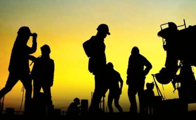 بازار کار در تنگنای مشاغل غیررسمی بازار کار در تنگنای مشاغل غیررسمی