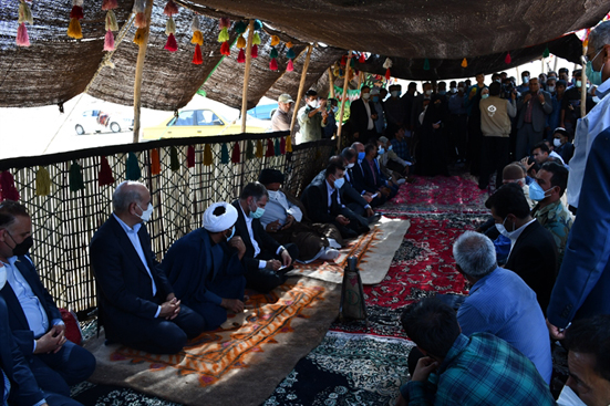 دیدار مدیر عامل بانک کشاورزی در معیت وزیر جهاد کشاورزی با عشایر نهضت آباد شهرستان کهگیلویه در استان کهگیلویه و بویراحمد