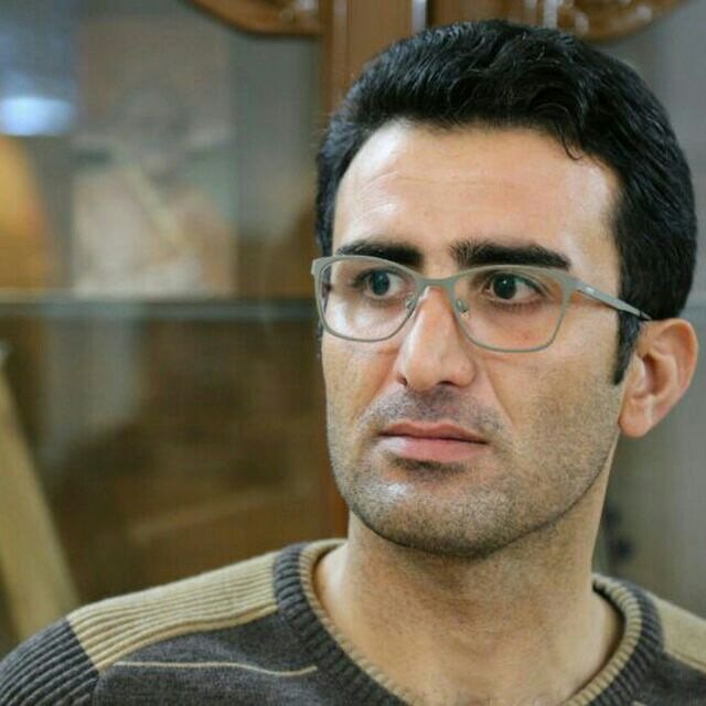 ابوذر قاسمیان عنوان کرد
خوب و بدِ شبکههای اجتماعی برای ادبیات ابوذر قاسمیان عنوان کرد
خوب و بدِ شبکههای اجتماعی برای ادبیات