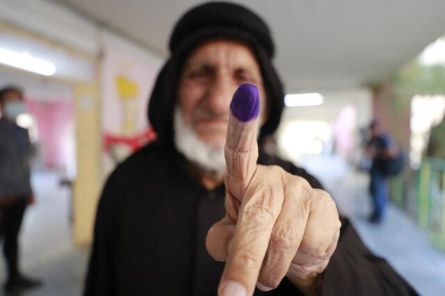 ادامه شمارش آرا انتخابات پارلمانی عراق/میزان مشارکت به ۴۱ درصد رسیده است