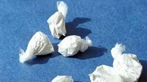 جاسازی ۱۱ بسته مواد مخدر در دهان