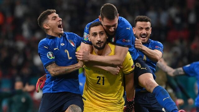 زولا: ایتالیا در جام جهانی قطر از این هم بهتر می‌شود