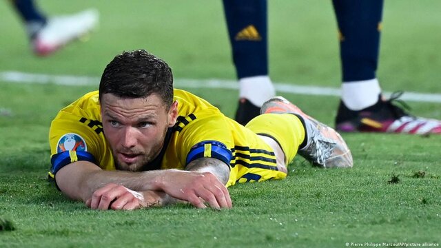 شکایت فدراسیون فوتبال سوئد از کسانی که به “برگ” توهین کردند