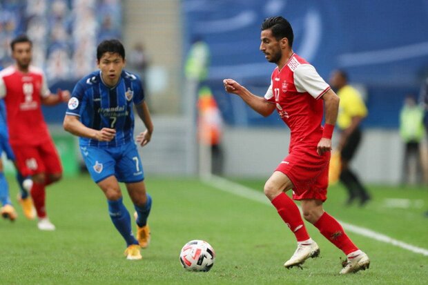 مدافع پرسپولیس: با تمام وجود عذرخواهی میکنم مدافع پرسپولیس: با تمام وجود عذرخواهی میکنم