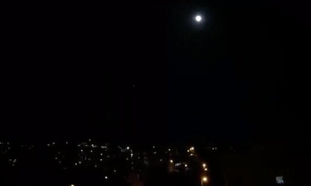 مقابله ارتش سوریه با اهداف متخاصم در آسمان دمشق/شنیده شدن صدای انفجار در اراضی اشغالی