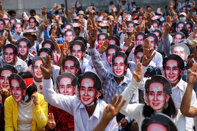 میانماری‌ها امروز هم به خونتا اعتراض می‌کنند