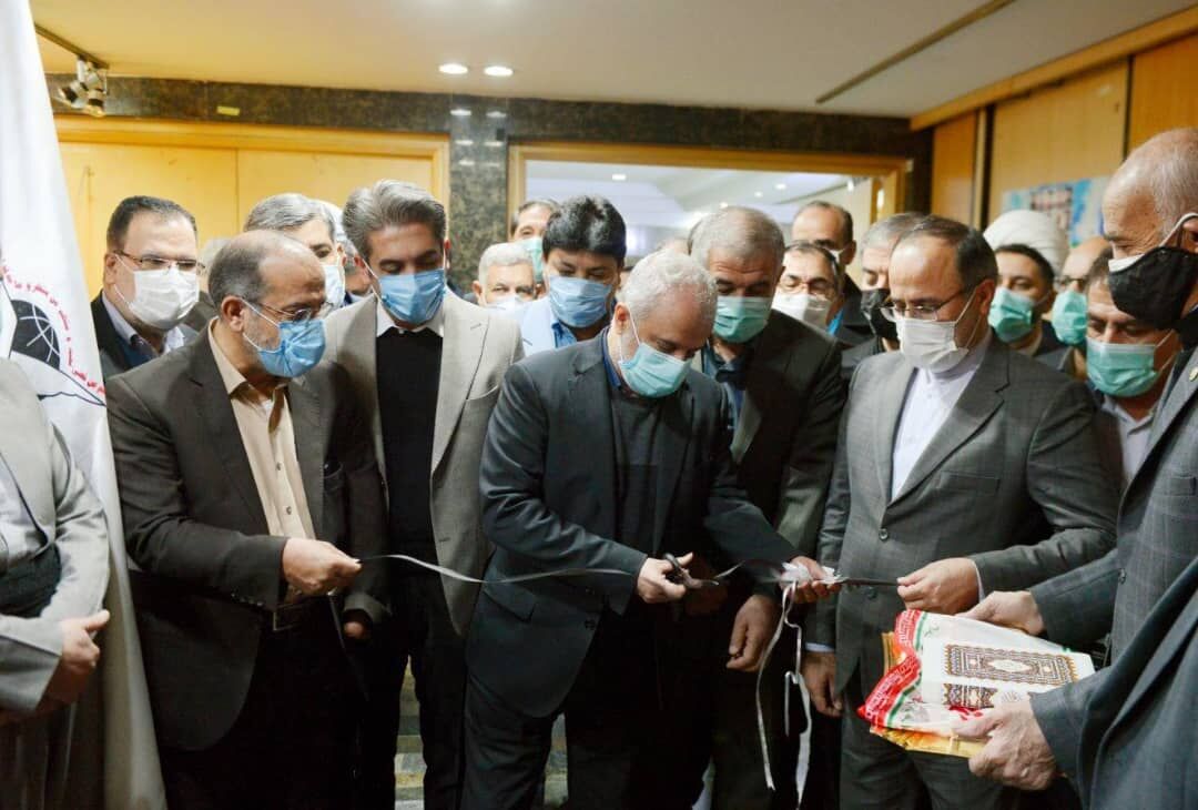 نمایش آثار هنری شهدا در نمایشگاه دائمی مجلس شورای اسلامی نمایش آثار هنری شهدا در نمایشگاه دائمی مجلس شورای اسلامی