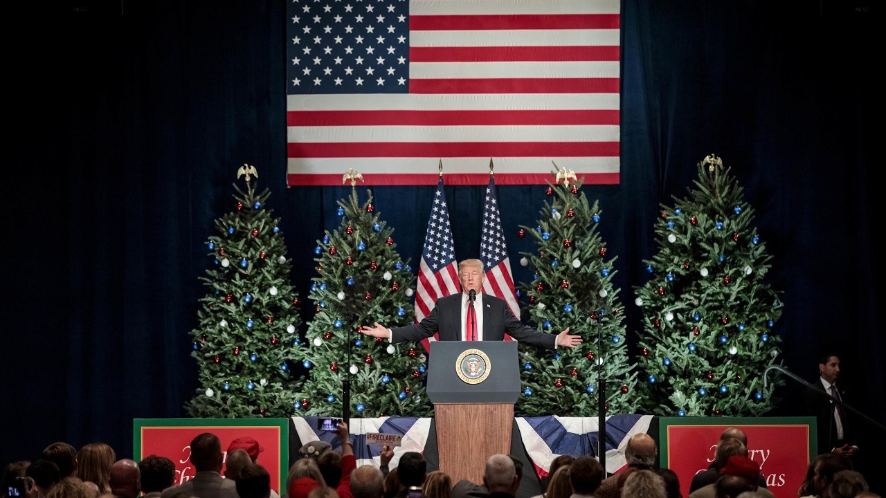 واشنگتن پست: ترامپ هرج و مرج را برای کریسمس به آمریکایی‌ها هدیه کرد