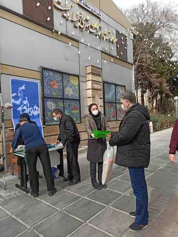 مشارکت شهرداری ، دانش آموزان و فعالان محلات در راستای تحقق هوای پاک